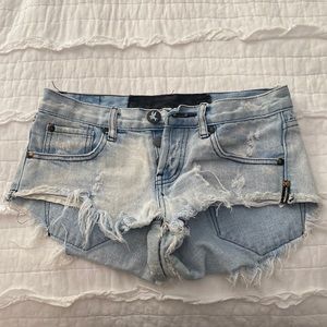 One teaspoon shorts